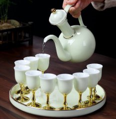 <b>羊脂玉描金酒具 陶瓷酒具日皮软件下载</b>