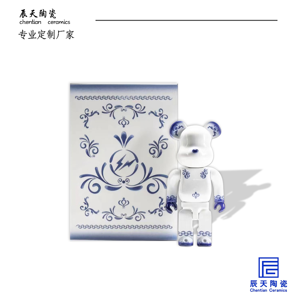 <b>1:1大號陶瓷積木熊 暴力熊定製案例</b>